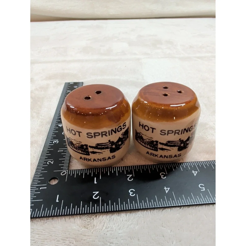 Vintage Hot Springs Arkansas Souvenir Salt and Pepper Shakers Ceramic Barrel Set